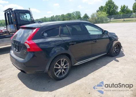 2015 Volvo V60 Cross Country T5 from USA, damaged, VIN YV4612HK3F1002012